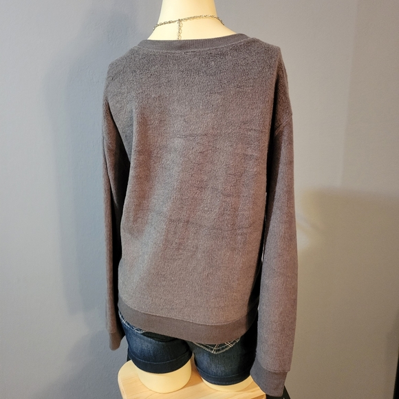 No Boundaries Charcoal Gray Super Soft Scoop Neck Sweater - Picture 4 of 7